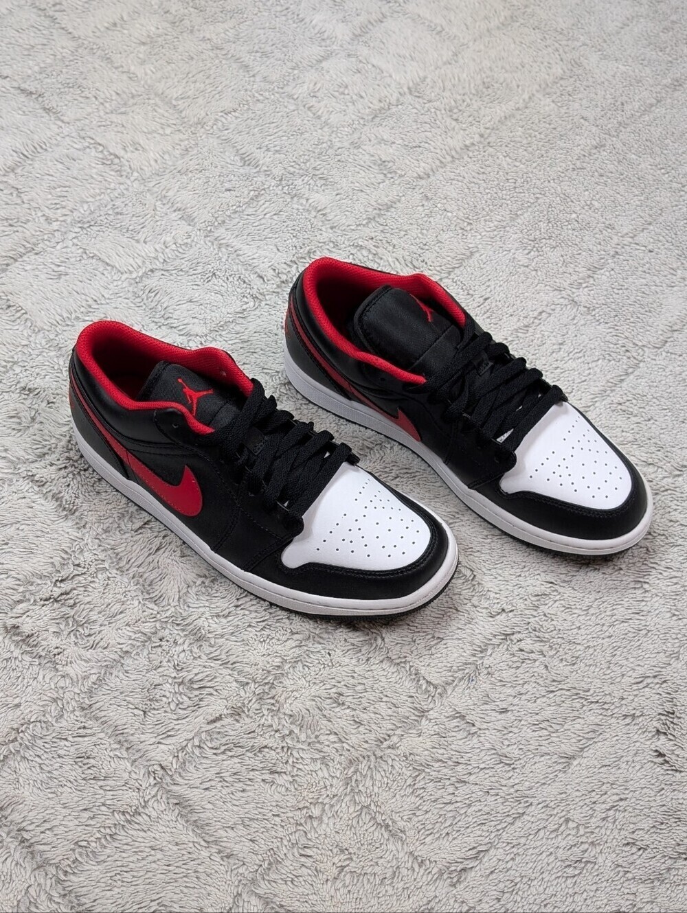 Nike Air Jordan 1 Low Black Fire Red White Toe Sneakers Mens 9 553558-063 NEW
